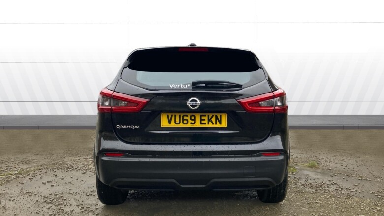 Nissan Qashqai 1.3 DiG-T Acenta Premium 5dr Petrol Hatchback